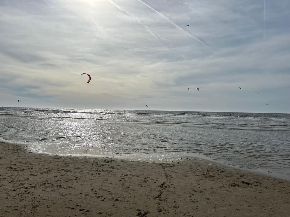 Kitesurfers off the coast of Egmond